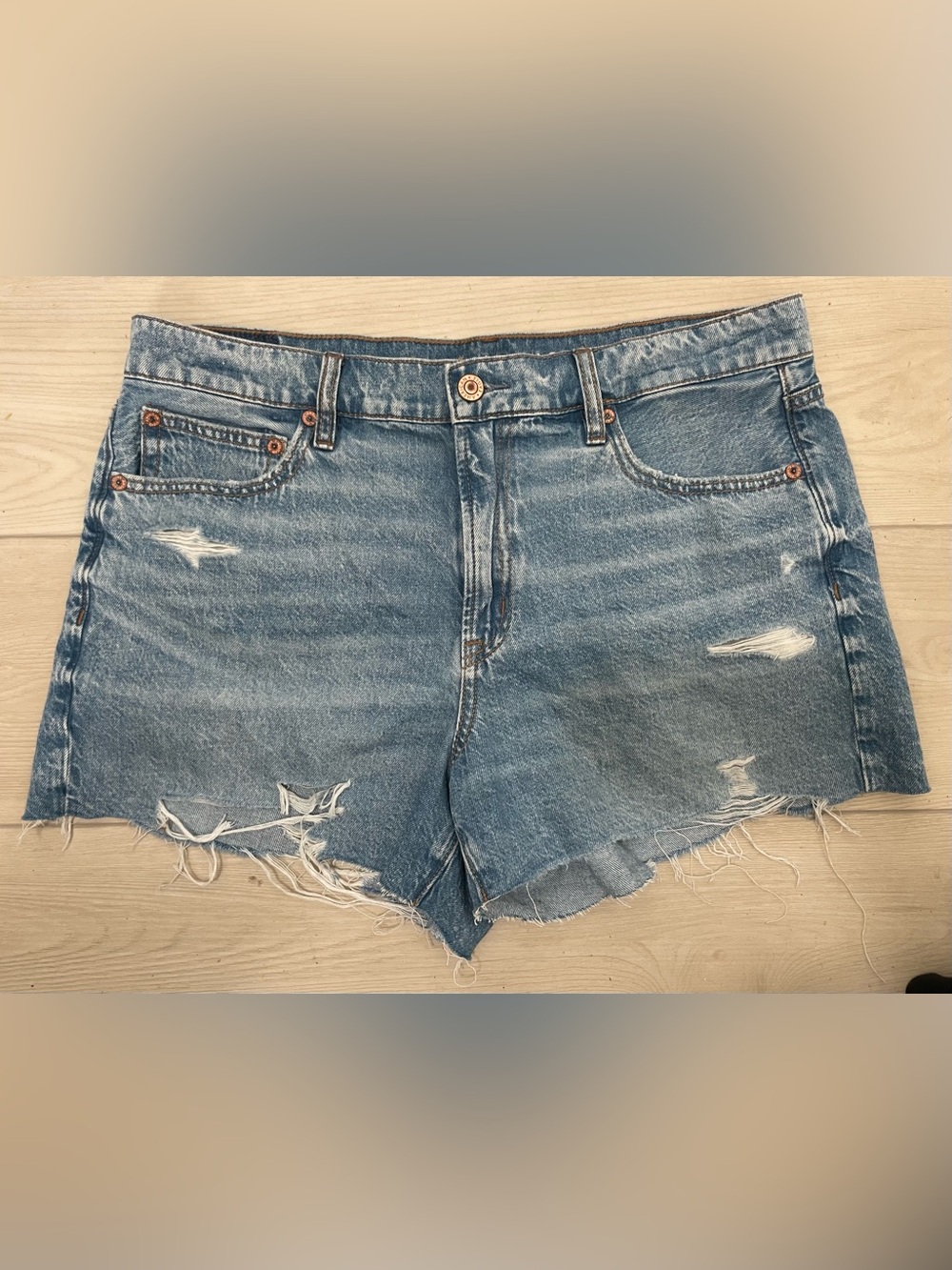 American Eagle Outfitters 90s Boyfriend Denim Shorts